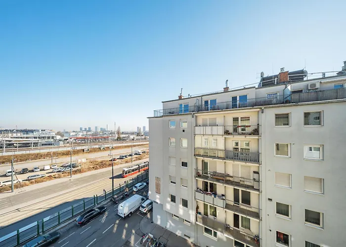 Sonnige Altbauwohnung Nahe Wien Hauptbahnhof